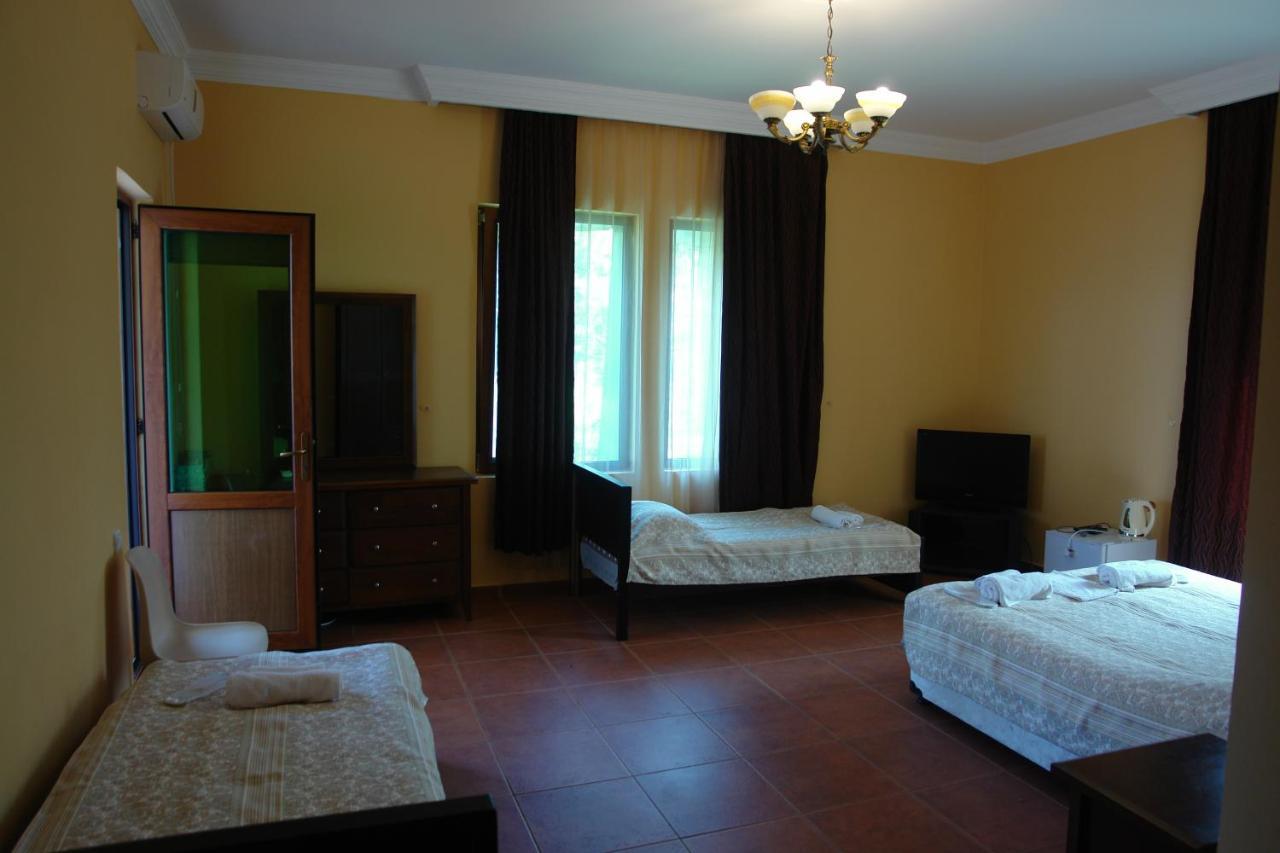 Marshal Resort Koboeleti Buitenkant foto