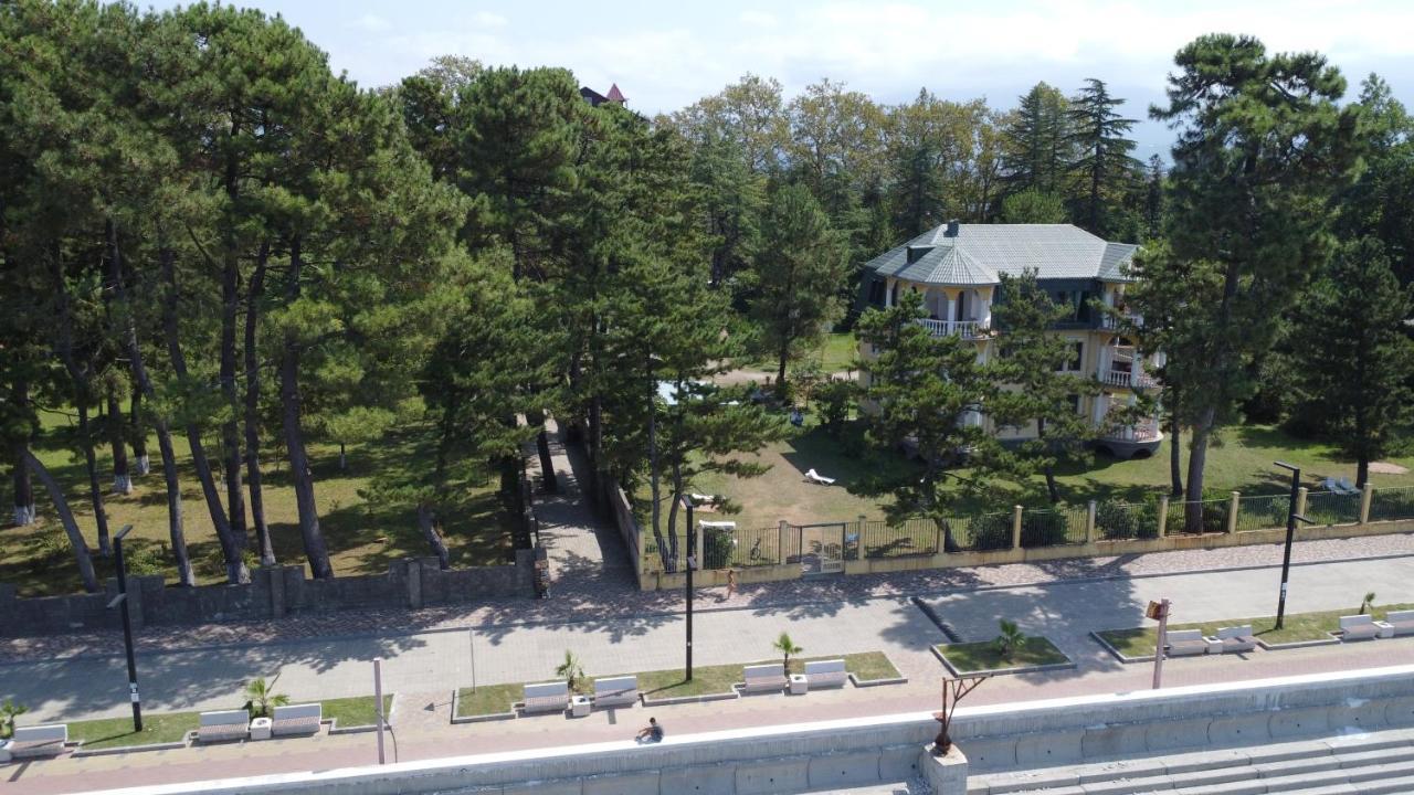 Marshal Resort Koboeleti Buitenkant foto